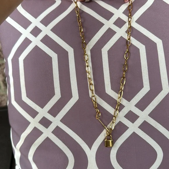 Lock necklace - Picture 4 of 5